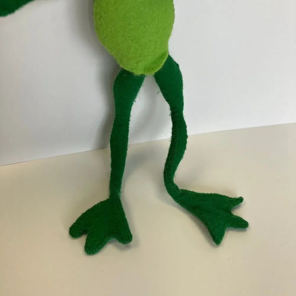 Vintage 1999 Annalee St. Patrick’s Day Lucky Leaper Green Frog